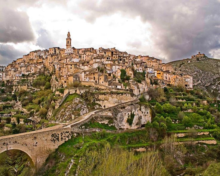 Secrets of the Aragonese King